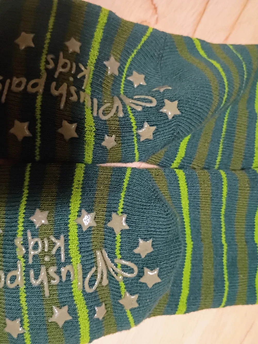 NEW Kids Green Striped Gator Socks 0-12m - Cute Plush Accent